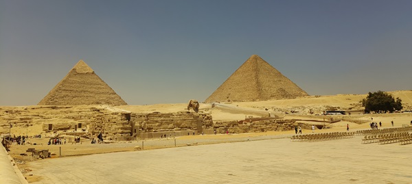 The Great Sphinx and Pyramid of Khafre