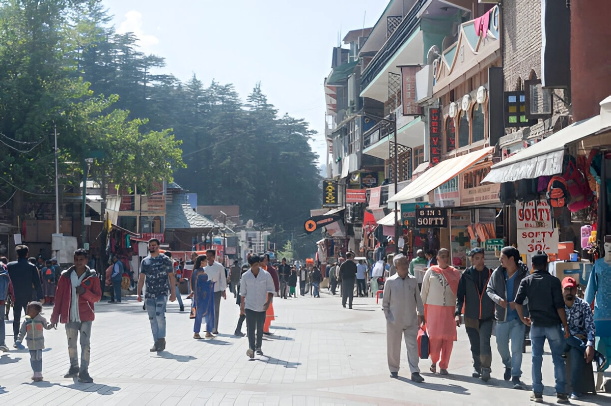 A scenic view of Shimla's Mall Road and Ridge
