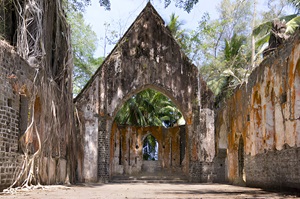 Historical ruins on Ross Island