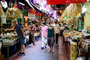 Shopping at Bangkok markets