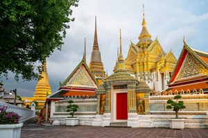 Wat Pho (Temple of the Reclining Buddha)